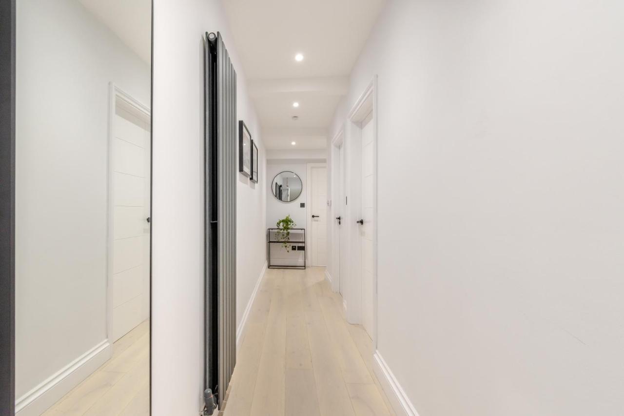 Modern Garden Flat With Private Parking Londres Exterior foto