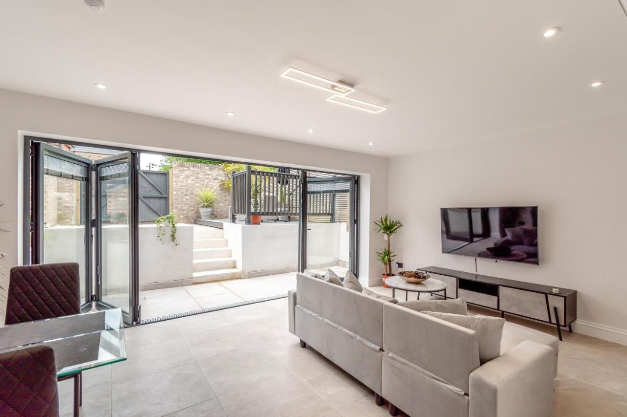 Modern Garden Flat With Private Parking Londres Exterior foto